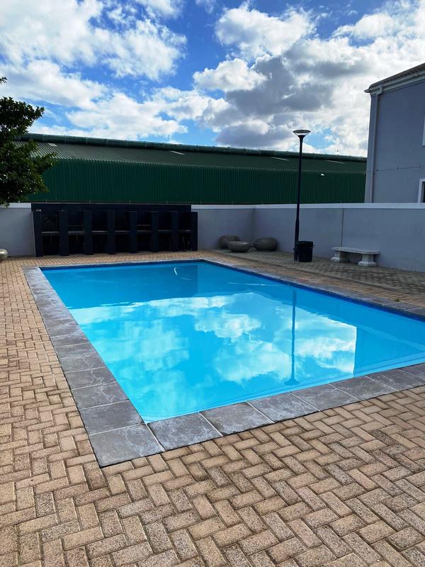 2 Bedroom Property for Sale in Somerset West Western Cape